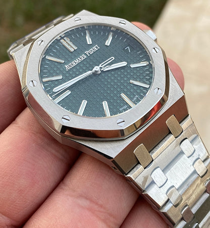 اوديمار بيغيه كلين طبق الأصل - الساعة اصدار خاص بمناسبة اصدار الساعة- متوفر حبة