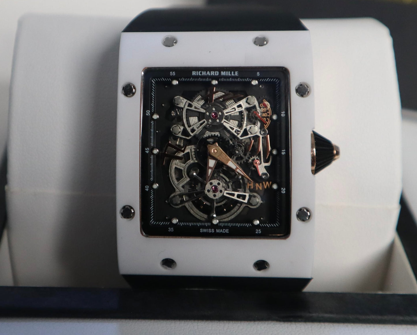 ريتشارد ميل اكسترا فلات - اصدار نادر جداً، متوفر قطعة واحدة