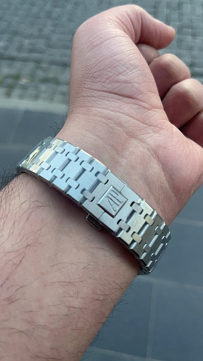 audemars piguet كلين مطابقه مينا اخضر قطعه واحده