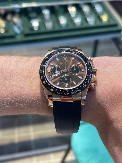 رولكس دايتونا كوزموغراف شوكلت كلين ربر طبق الأصل