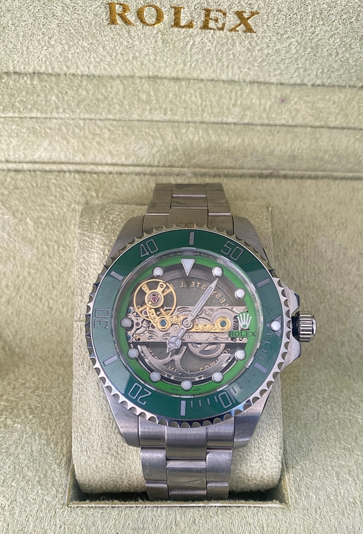 41 mm رولكس سكيلتون سابمارينر أخضر - قطعة واحدة فقط