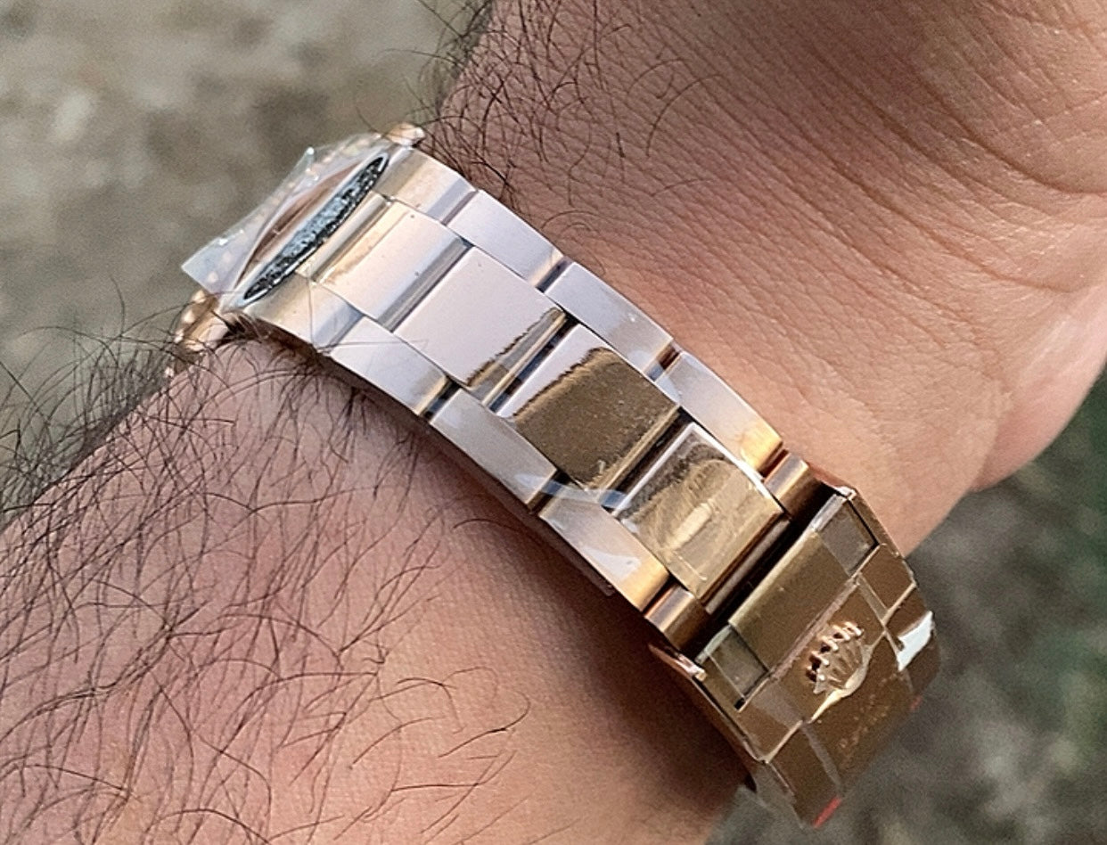 ROLEX GMTMASTER ROOTBEER- كلين طبق الأصل بالتعقيدات و السيريال