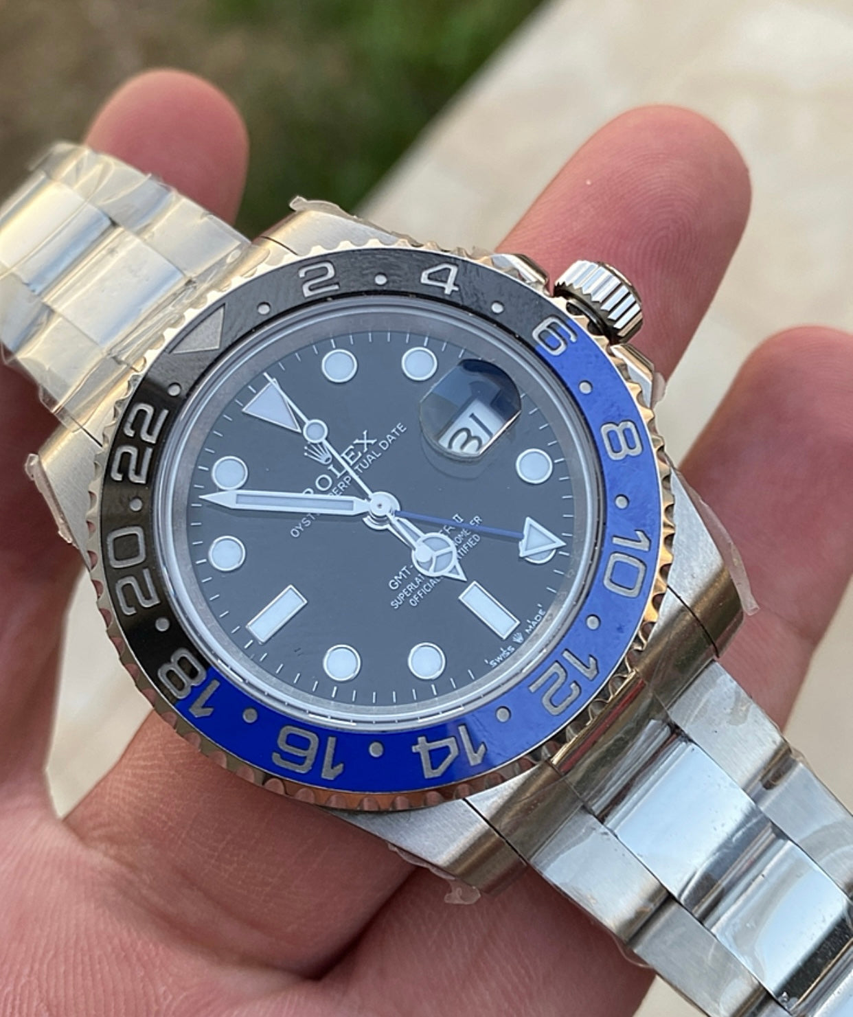 رولكس باتمان سير اويستر - مصنع كلين طبق الاصل - لا يمكن تميزها على يدك - سيريال محفور حقيقي- ماكينة مطابقة للاصلية - سيراميك مطابق مية بالمئة - تعقيدة جي ام تي مثل الاصلية