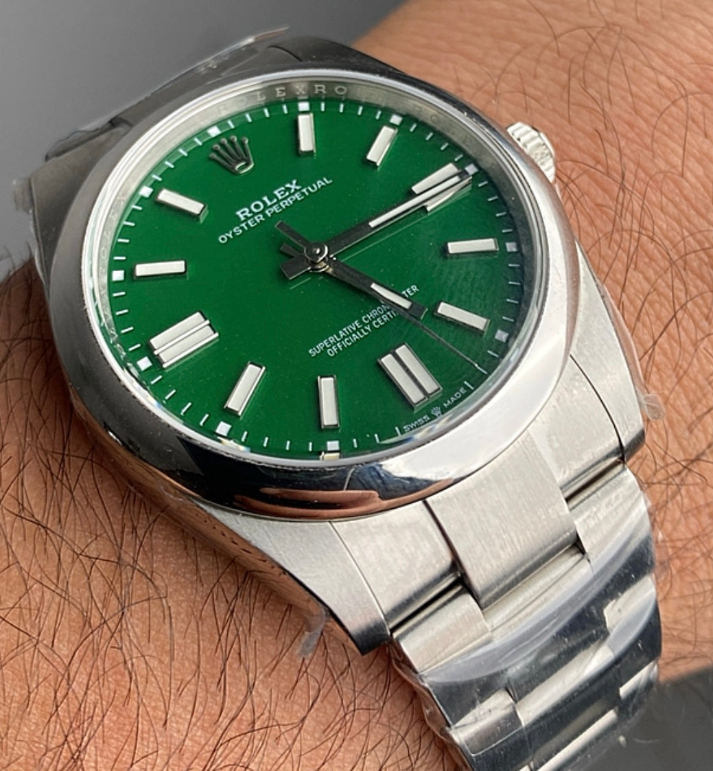 Rolex Oyster Perpetual 41 - الساعة اعلى جودة موجودة طبق الاصل بكامل التفاصيل رقم تسلسلي حقيقي و متكينة متطابقة