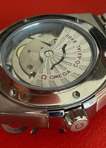اوميجا كونستليشن كرونوميتر -ساعة سوبر كلون