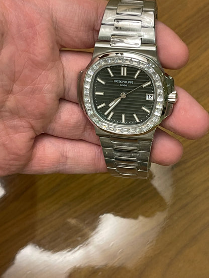 باتيك فيليب نوتلس نادرة جداً- مينا زيتوني بيزيل اوليڤ  زيتوني طبق الاصل اعلى جودة