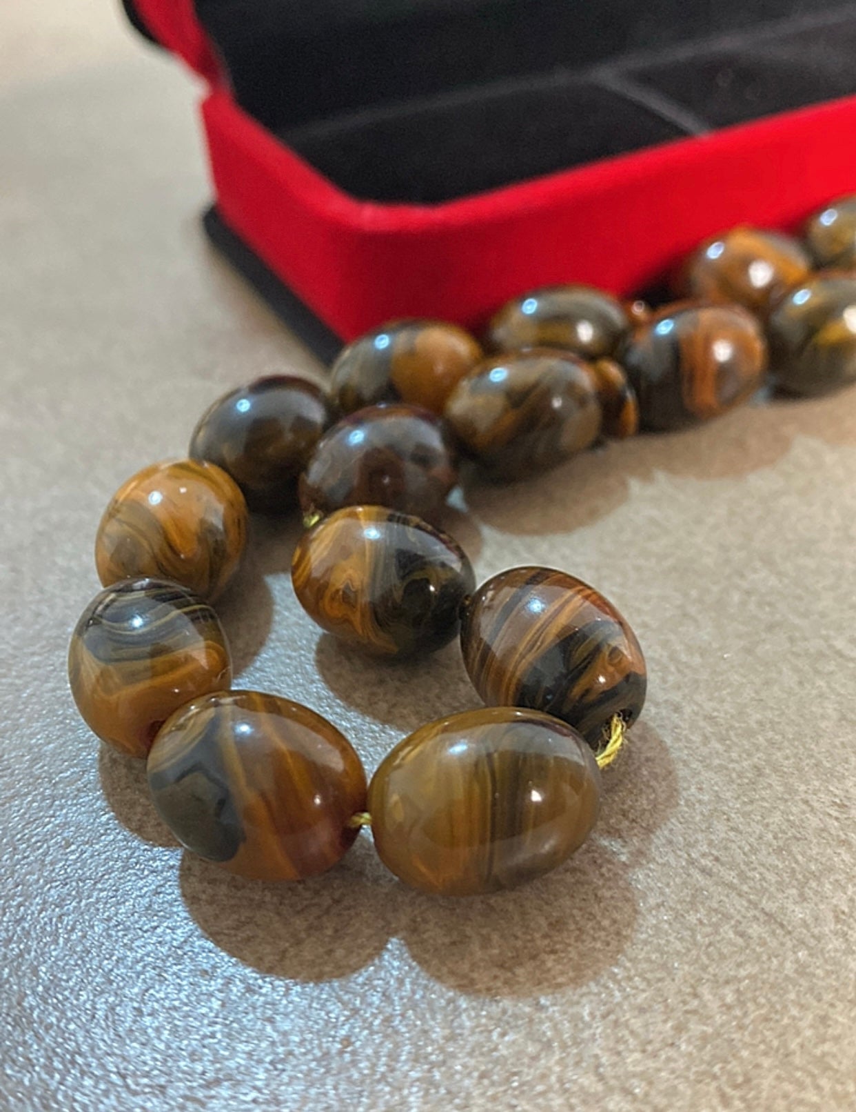 سبحة حجر سندلوس نقي ١٠٠٪؜  S19- متوفر قطعة واحدة من هذا التصميم