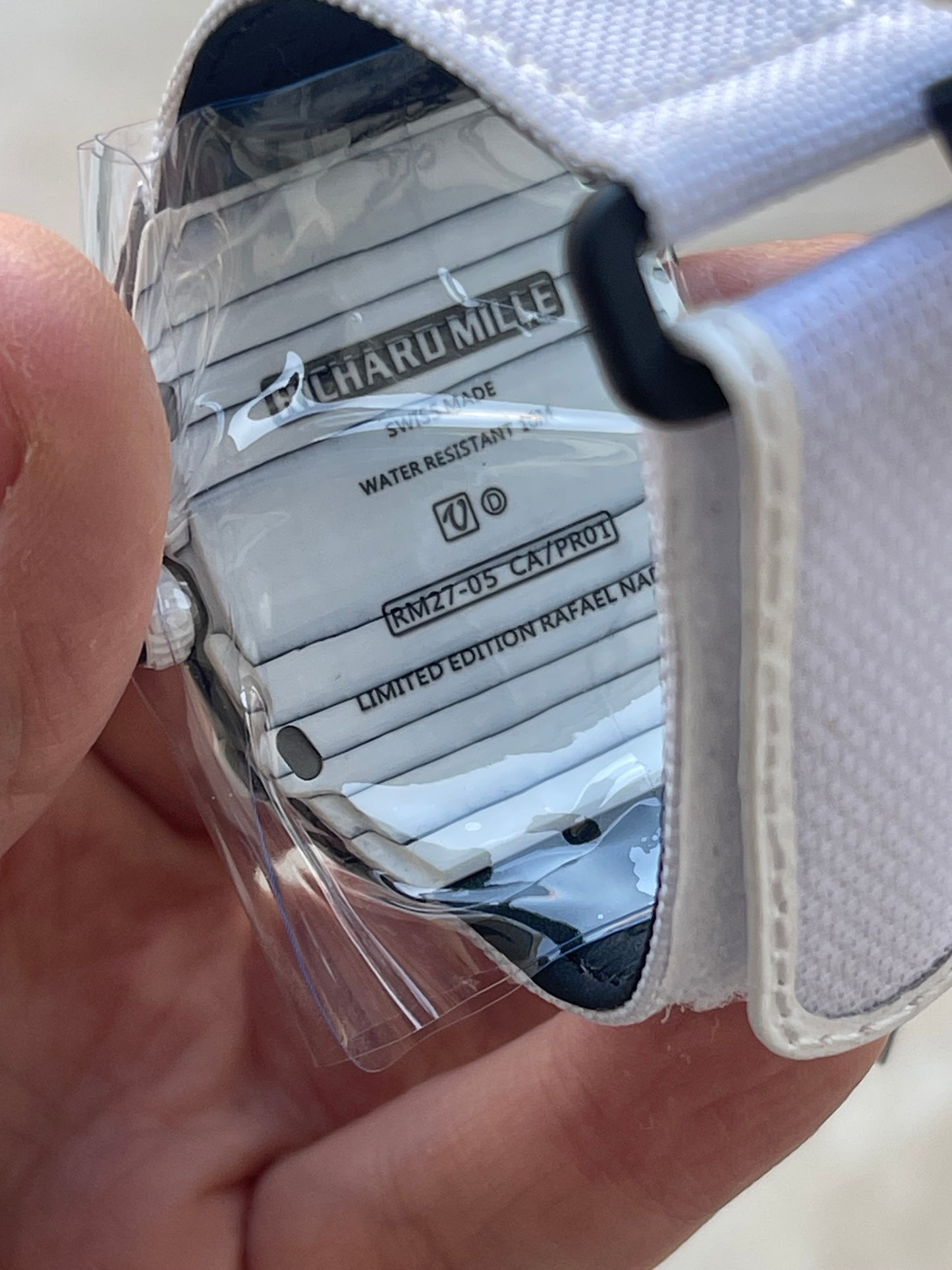 Rm carbon white اخف ساعه بالعالم لون ابيض الساعه طبق الأصل