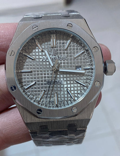 AP Royal Oak  titanium 41 mm (كلين تايتل)