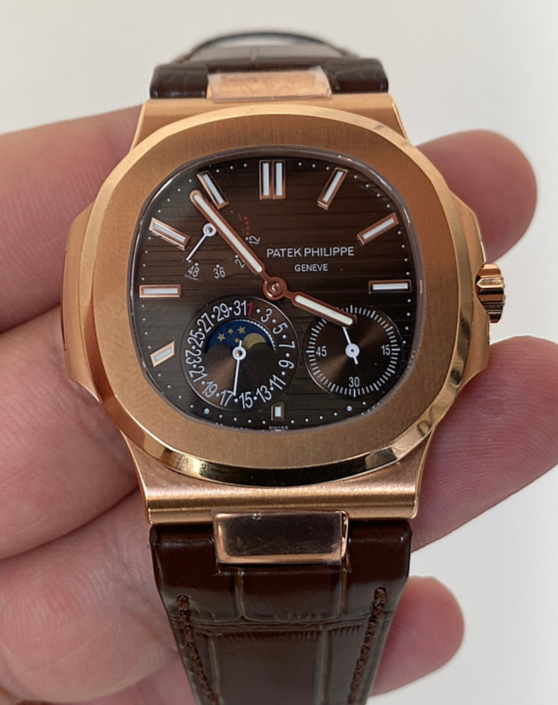 باتيك فيليب نوتلس ٥٧١٢ كلين طبق الأصل - لا يمكن تميزها ها - حبة واحدة فقط