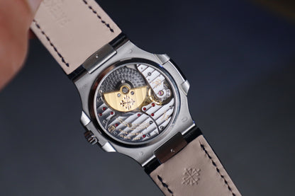 باتيك فيليب ٥٧١٢ - كلين طبق الأصل - حبة واحدة فقط