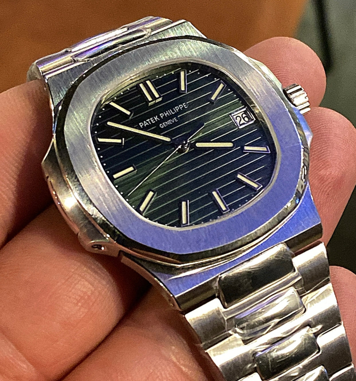 باتيك فيليب نوتلس مينا اوليڤ زيتوني- كلين مطابفة لاصلية