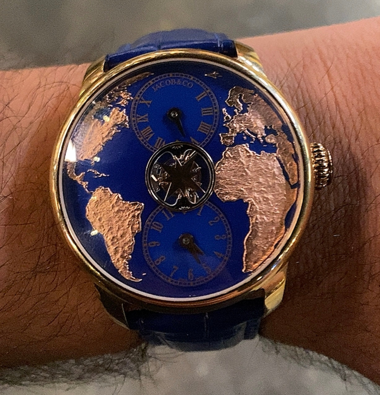 Jacob & Co World Dial - حبة واحدة ألترا كواليتي اوتوماتيك
