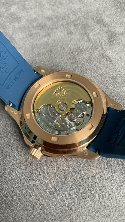 PATEK Philippe aquanaut- باتيك فيليب اكوا نوت كاليندر كلين طبق الأصل