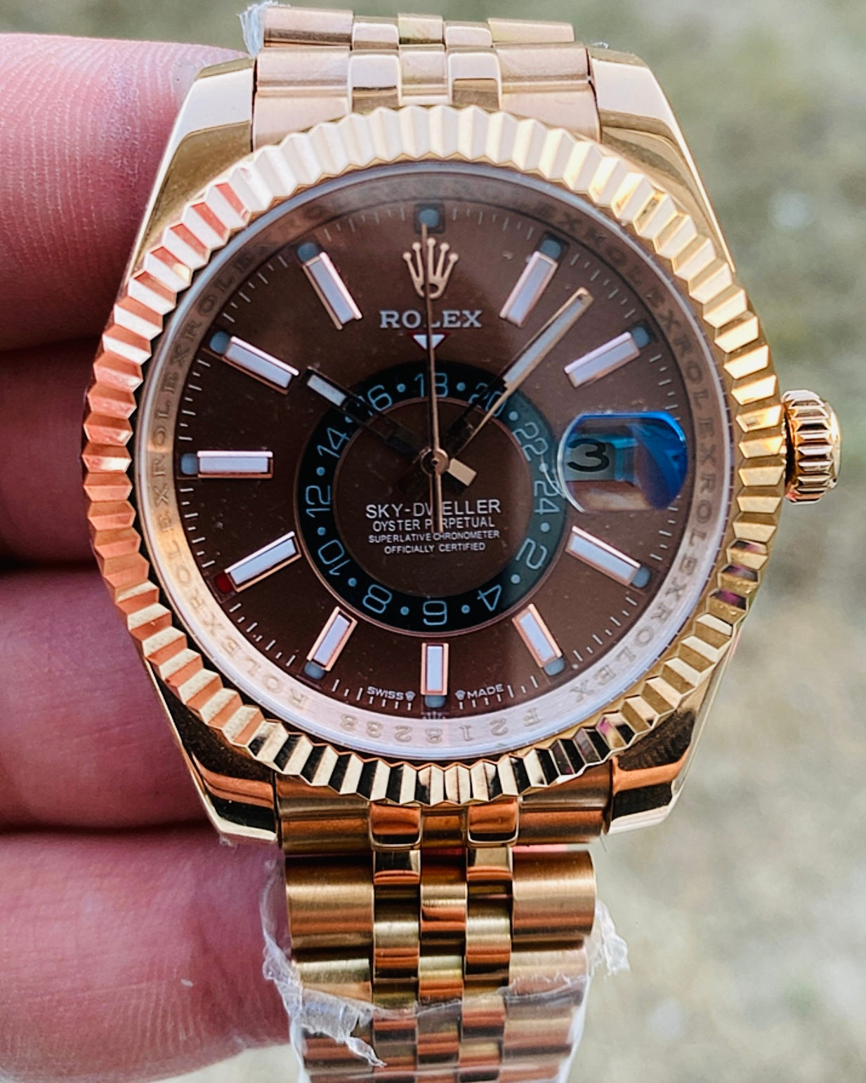 رولكس لاند دويلر روز جولد - جراند ماستر طبق الاصل بتعقيدة ال جي ام تي