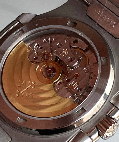 باتيك فيليب نوتلس ٥٧١٢ مينا زيتوني - كلين طبق الأصل حبة واحدة