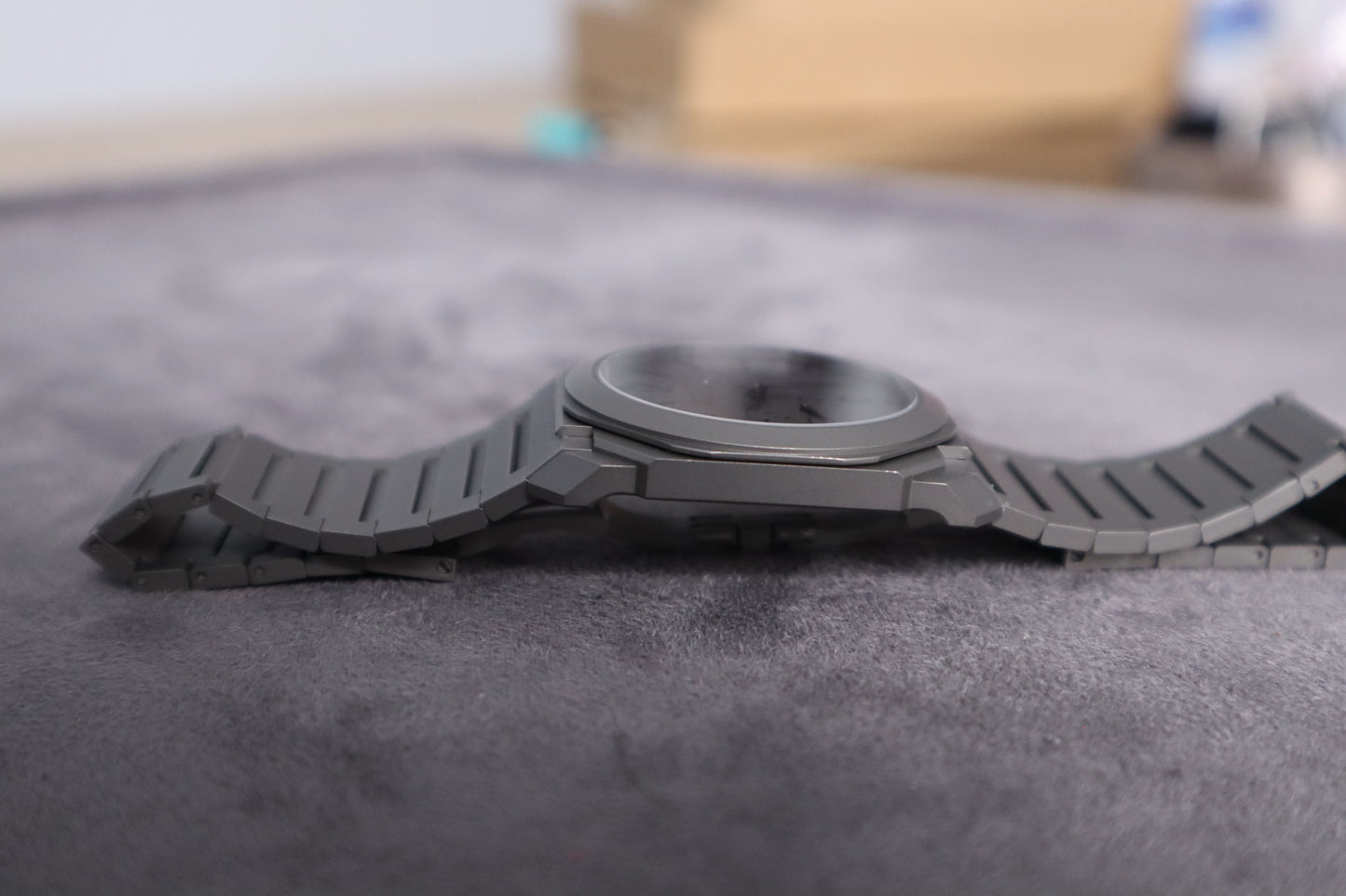 Bulgari Octo Finissimo - انحف ساعة بالعالم ماكينة سويسريو تيتانيون - القطعة الوحيدة بالعراق