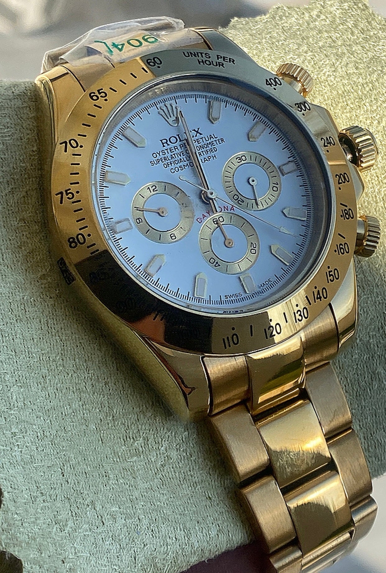 دايتونا ذهبي مينا ابيض - كلين تايتل