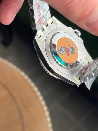 رولكس سبرايت ٢٠٢٥ مينا اخضر كلين طبق الأصل