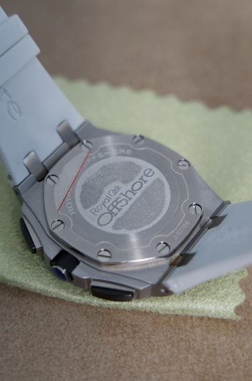 Audemars Piguet Royal Oak Offshore 42 mm  - كلين تايتل قطعة واحدة فقط في العراق