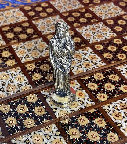 تحفة فنية صناعة يدوية - طاولي و شطرنج رسمة واحدة فقط يعني الحبة الوحيدة في العراق - احجار الطاولي و الشطرنج صناعة يدوي  بادق التفاصيل (t5)