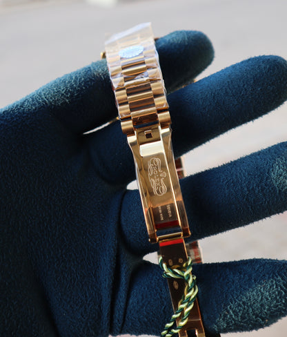 Roled day-Date pave Diamond Dial
