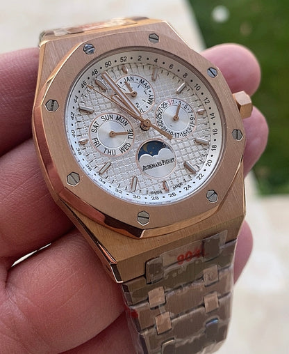 AP Calendar RoseGold 41 mm(كلين تايتل)