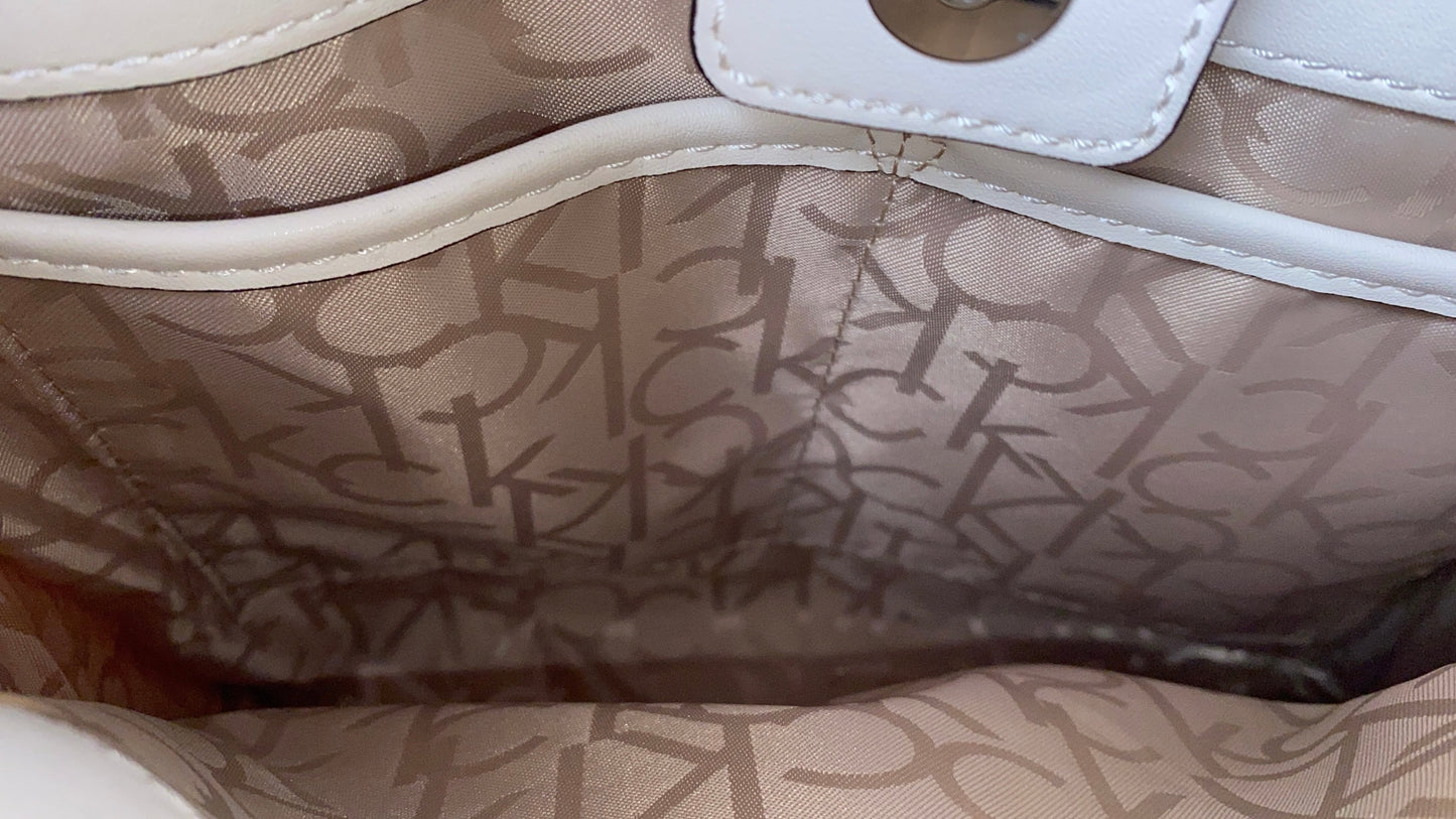 جنطه كالفن كلاين آصليه جديده - تصفيه امريكيه