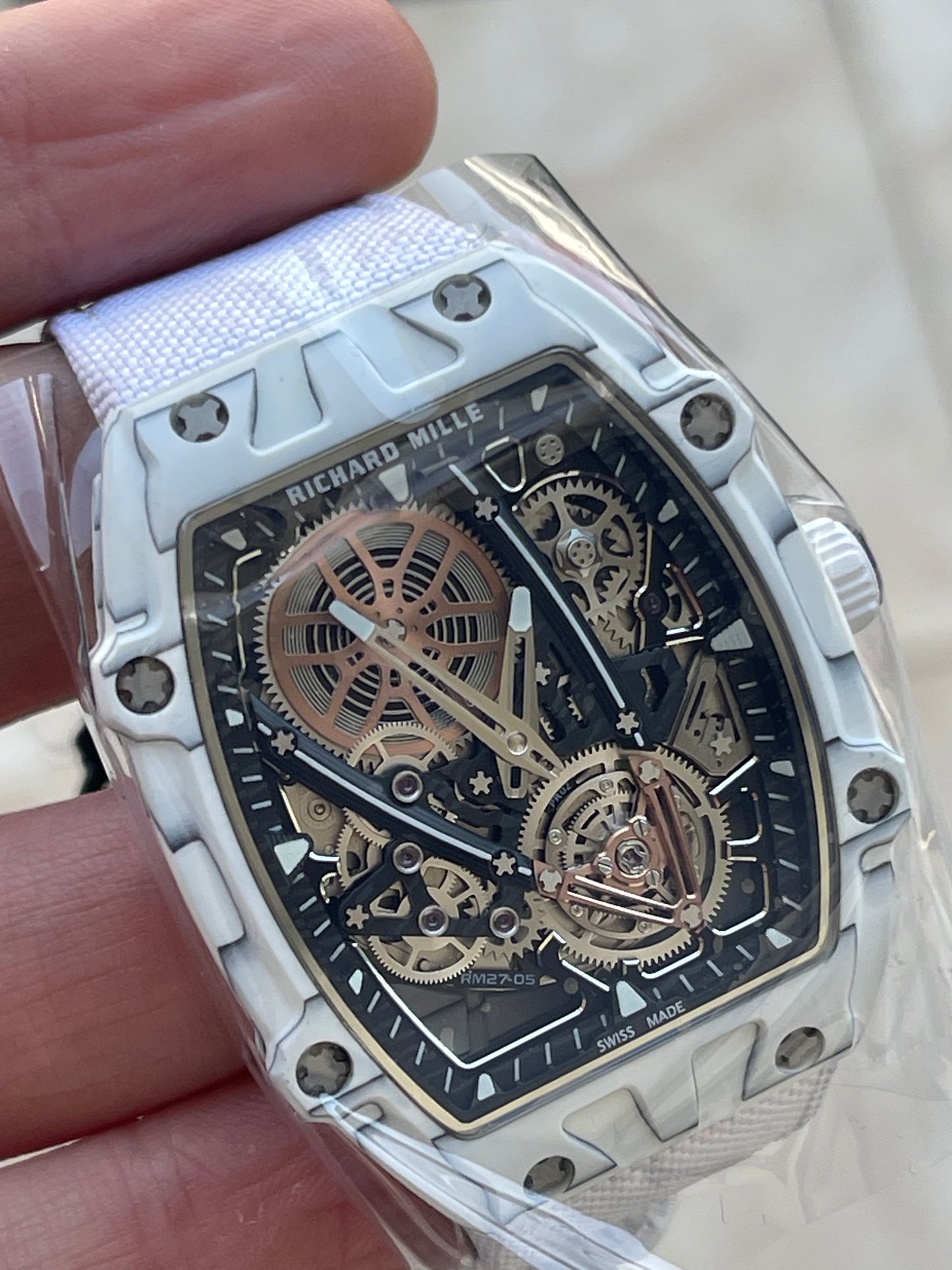 Rm carbon white اخف ساعه بالعالم لون ابيض الساعه طبق الأصل