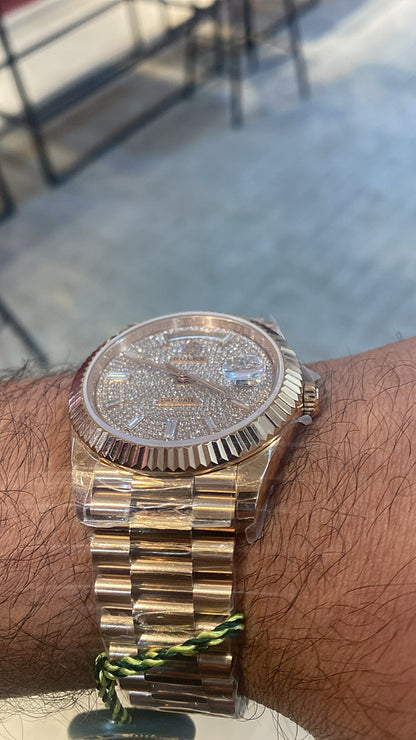 رولكس داي ديت بيڤ جولد كلين طبق الأصل