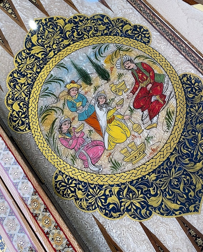 تحفة فنية صناعة يدوية - طاولي و شطرنج رسمة واحدة فقط يعني الحبة الوحيدة في العراق - احجار الطاولي و الشطرنج صناعة يدوي  بادق التفاصيل