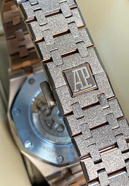 Audemars Pigue Royal Oak Rainbow 41 mm  (كلين تايتل)