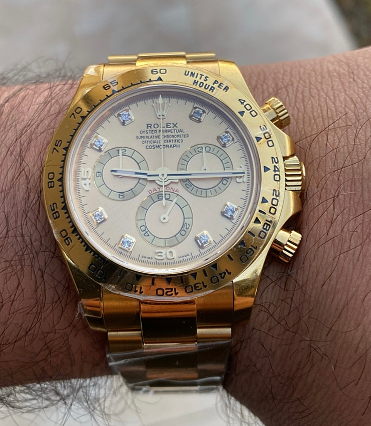 رولكس دايتونا يالو جولد ذهب اصفر مينا ذهبي ارقام الماس - كلين طبق ال- ماكينة سويسري كوزموجراف طبق الاصل
