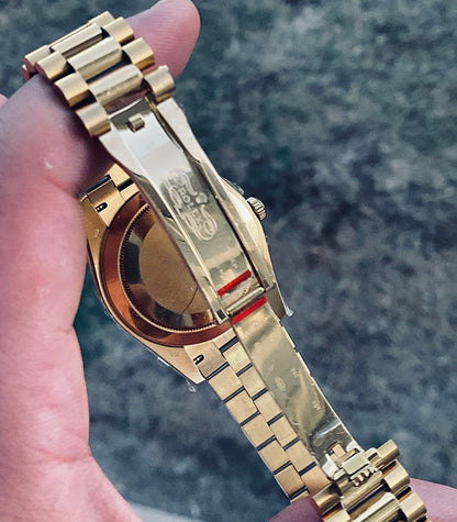 روليكس داي ديت مينا باڤيد - ساعة نادرة جدا - الساعة كليون طبق الاصل ماكينة سويسري
