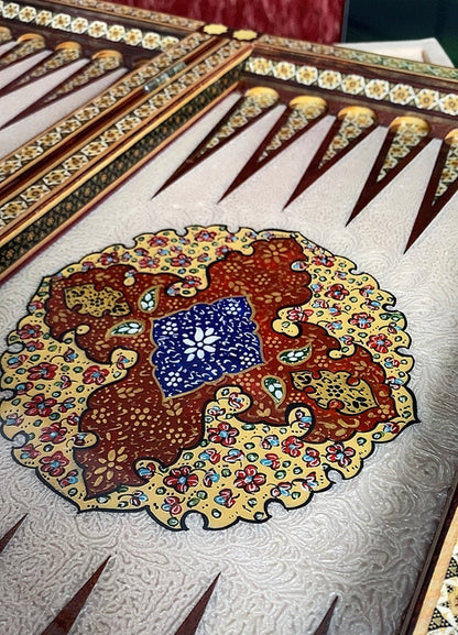 تحفة فنية صناعة يدوية - طاولي و شطرنج رسمة واحدة فقط يعني الحبة الوحيدة في العراق - احجار الطاولي و الشطرنج صناعة يدوي  بادق التفاصيل (t1)