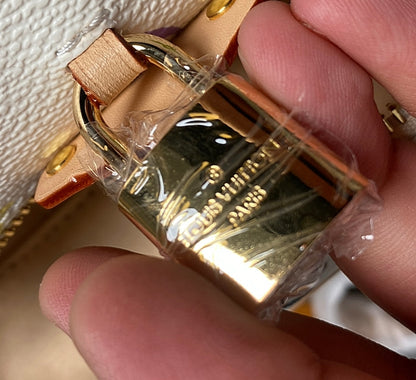 LV Monogram MulticolorLimted - الجنطة طبق الأصل لا تميز متوفر قطعة واحدة