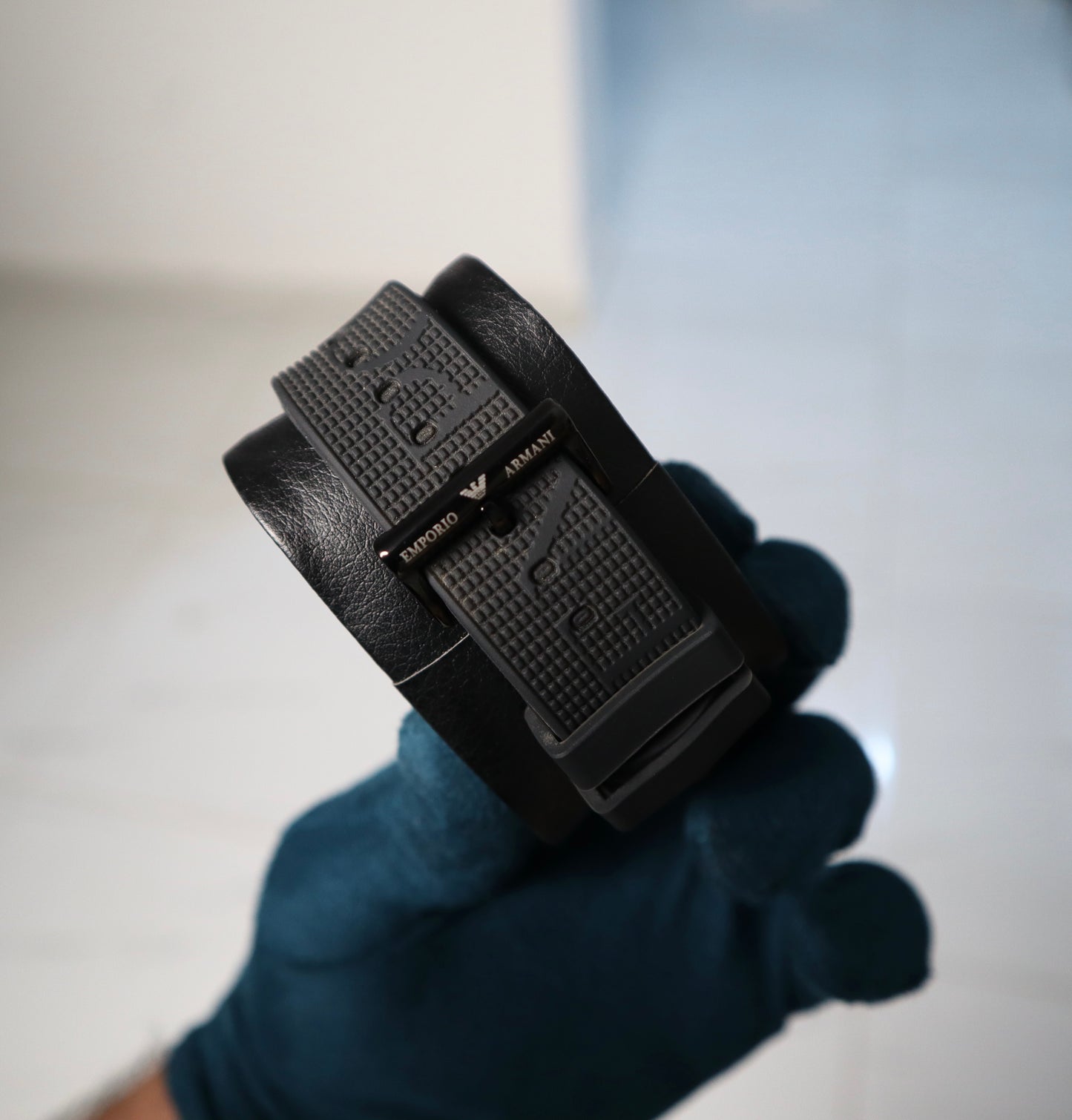 ساعة ارماني جراند ماستر - حبة واحدة من كل لون