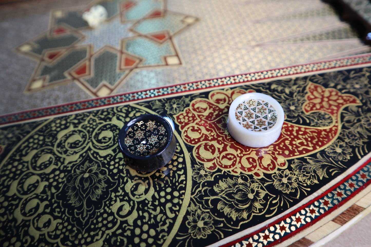 طاولي + شطرنج قطعة فنية للاقتناء - حجم كبير