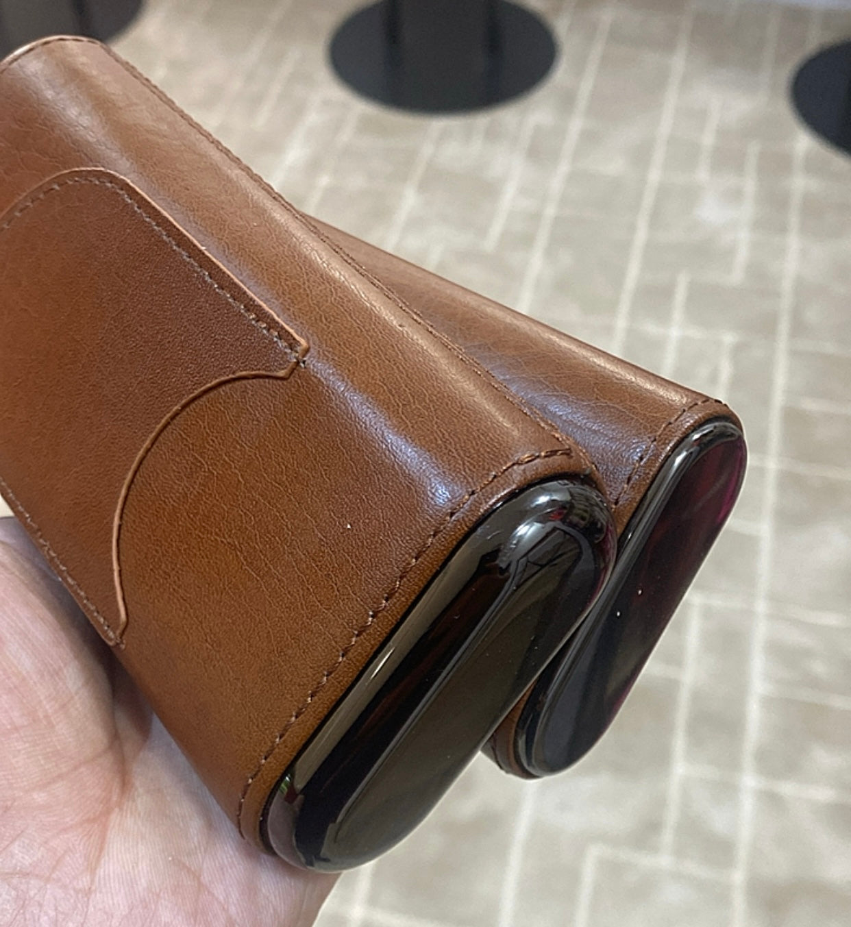 حافظة السيجار جلد بني - الحجم الطويل + كاتر ( قطاعة ) هانكوك اصلي