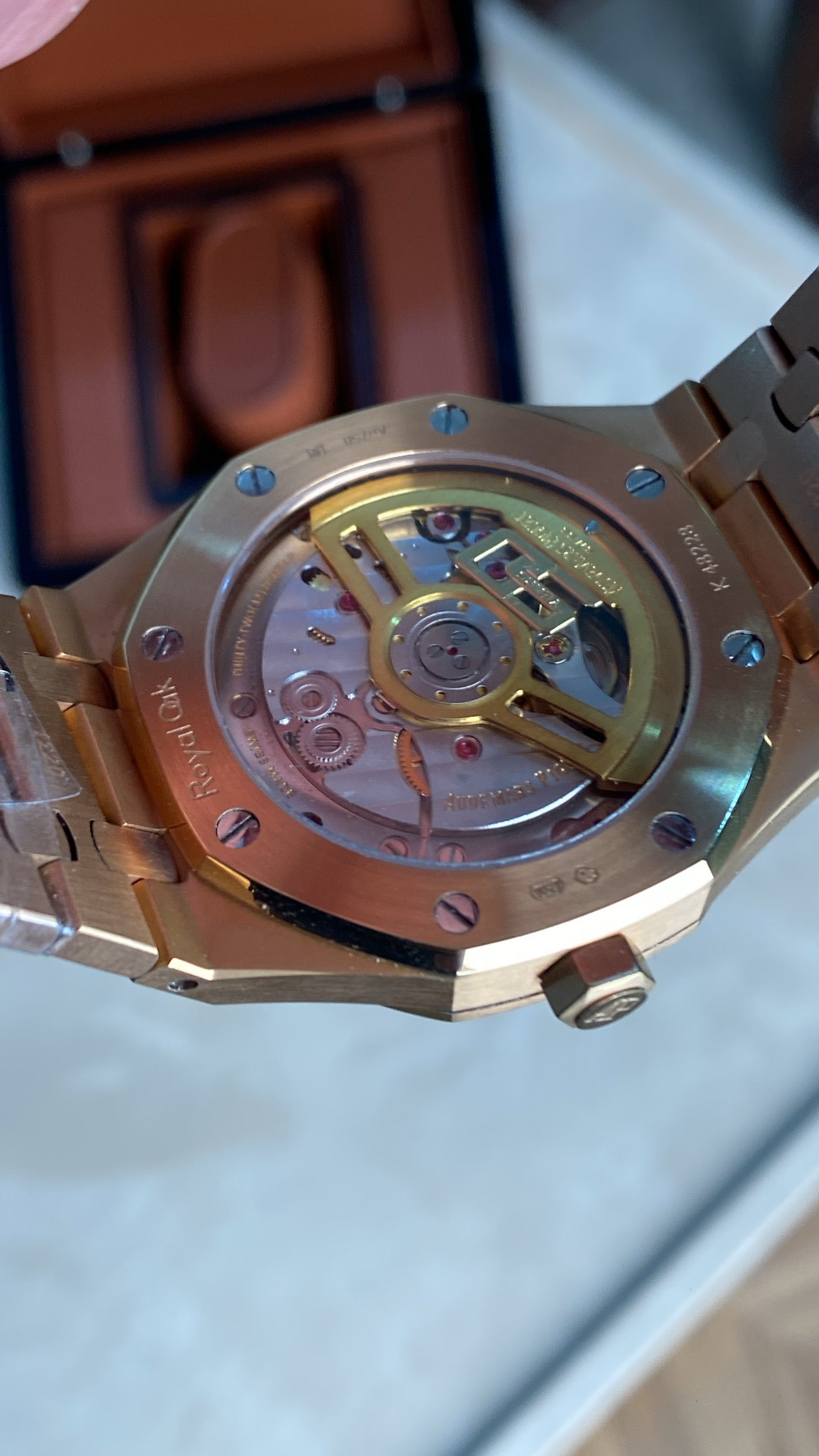 AP Royal Oak - رويال اوك روز جولد مينا اسود كلين