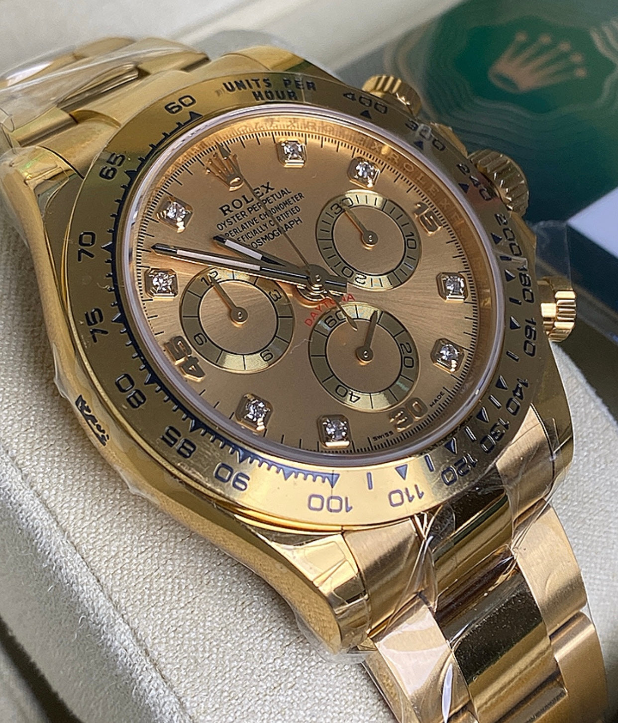 رولكس دايتونا ذهب اصفر مينا ذهب  كلين - ذهب طلاء عيار ١٨  ليعطي نفس لمعان الأصلي