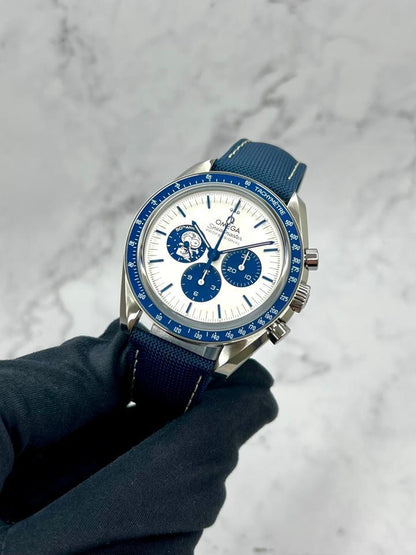 Omega Speedmaster Silver Snoopy Award للطلب المسبق