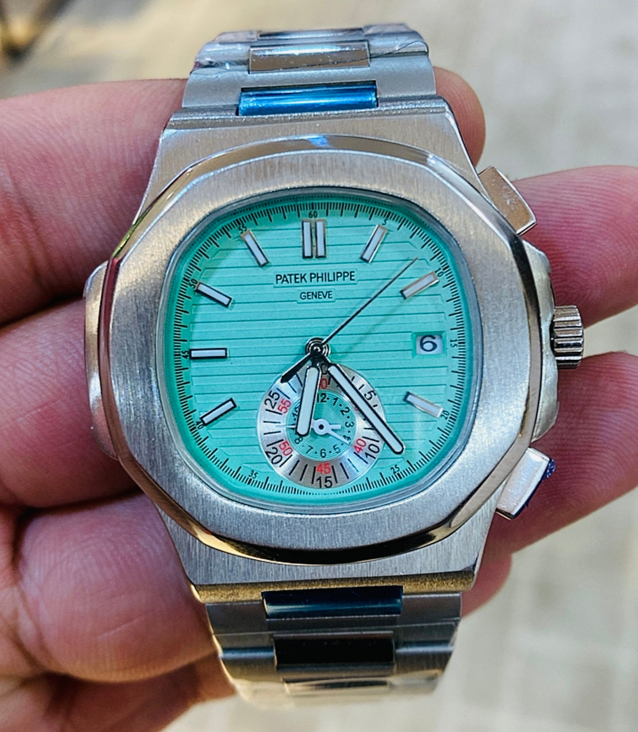 باتيك فيليب نوتلس تيفاني كرونوجراف- جراند ماستر متوفر حبة واحدة