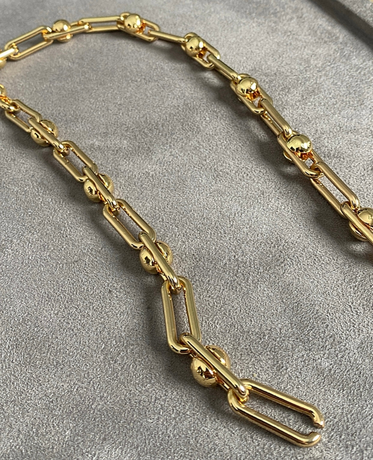 LV Monogram MulticolorLimted - الجنطة طبق الأصل لا تميز متوفر قطعة واحدة