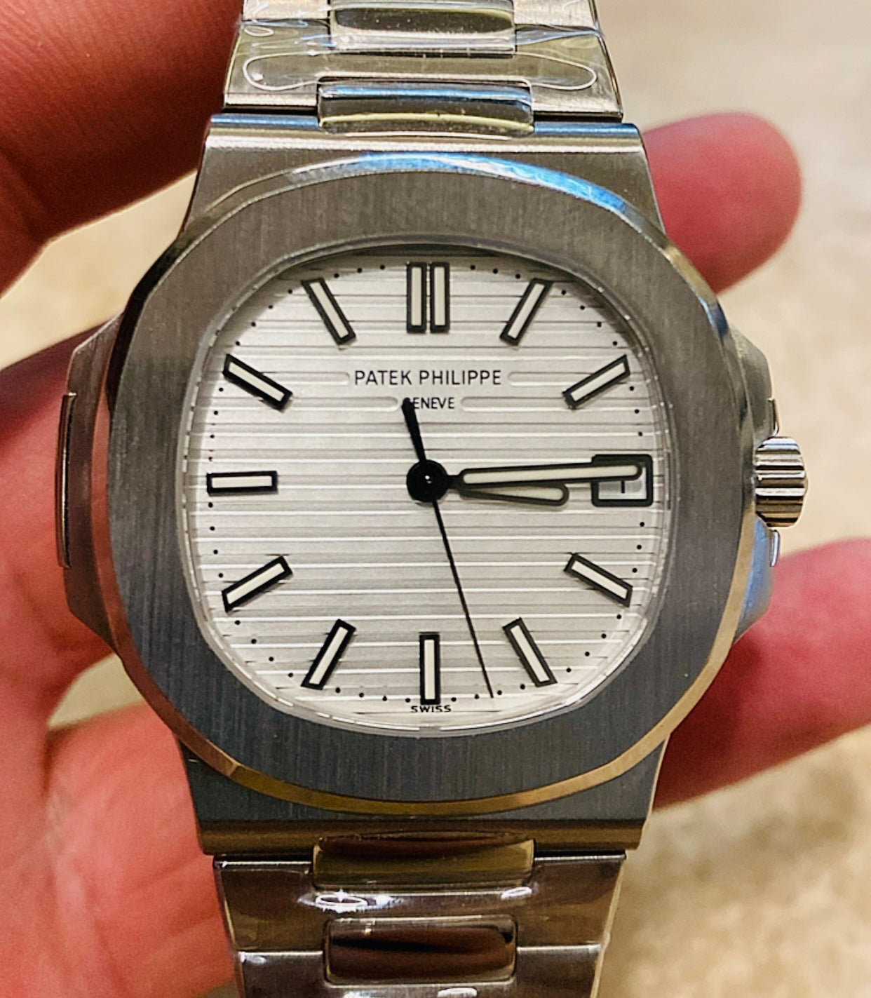 باتيك فيليب مينا ابيض - كلين طبق الأصل لا تميز عن الأصلية