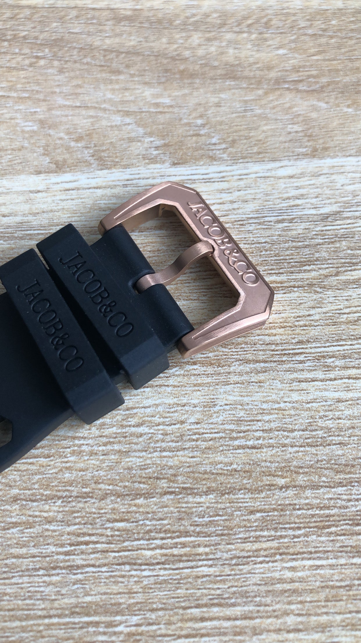 جاكوب اند كو اصدار خاص ل رونالدو سير رابر - صنع منها ٥٠ قطعة فقط في العالم