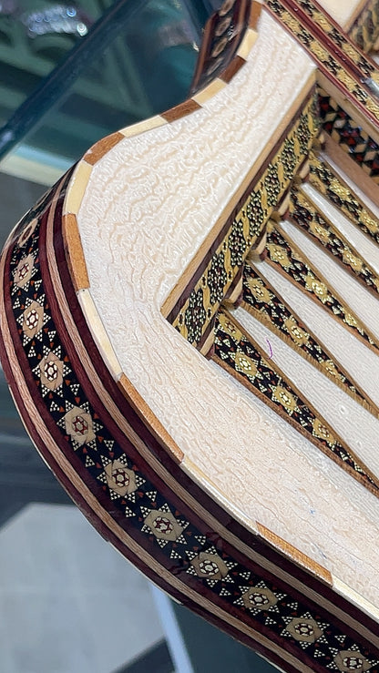 السعر الف دينار اردني طاولي صناعة يدويه بالكامل قطعه واحده مع جنود براص واحجار الطاولي واحده فقط الرجاء عدم الاحراج