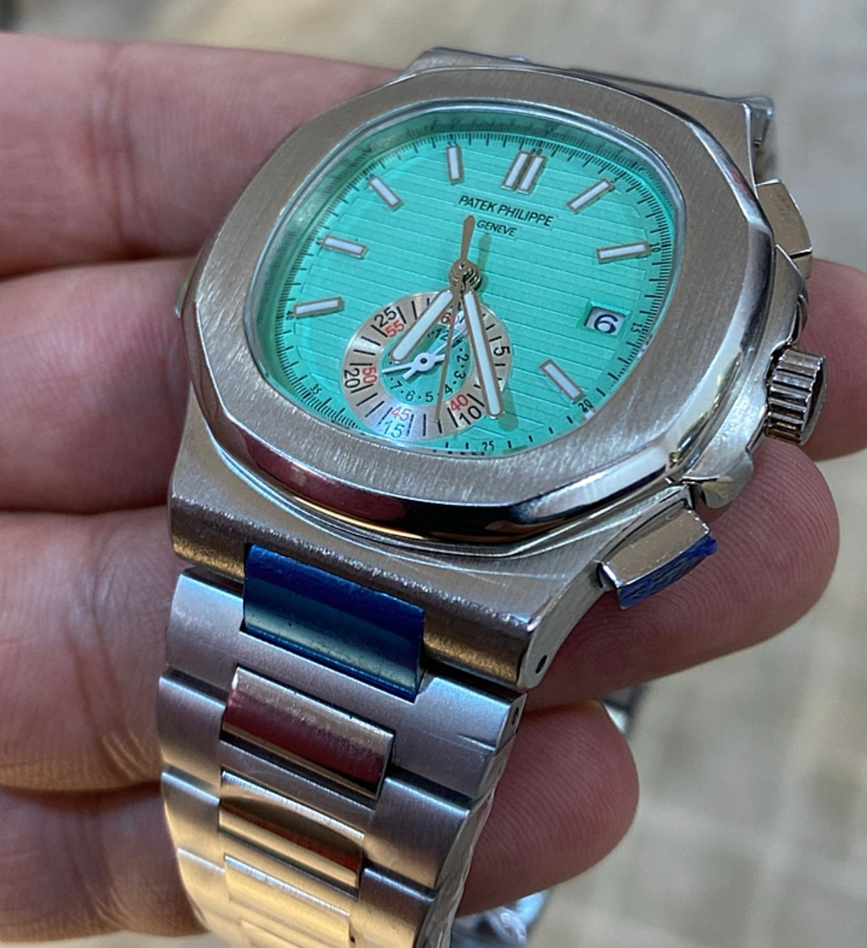 باتيك فيليب نوتلس تيفاني كرونوجراف- جراند ماستر متوفر حبة واحدة