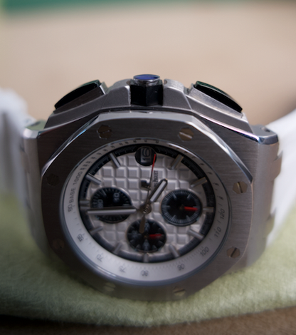 Audemars Piguet Royal Oak Offshore 42 mm  - كلين تايتل قطعة واحدة فقط في العراق