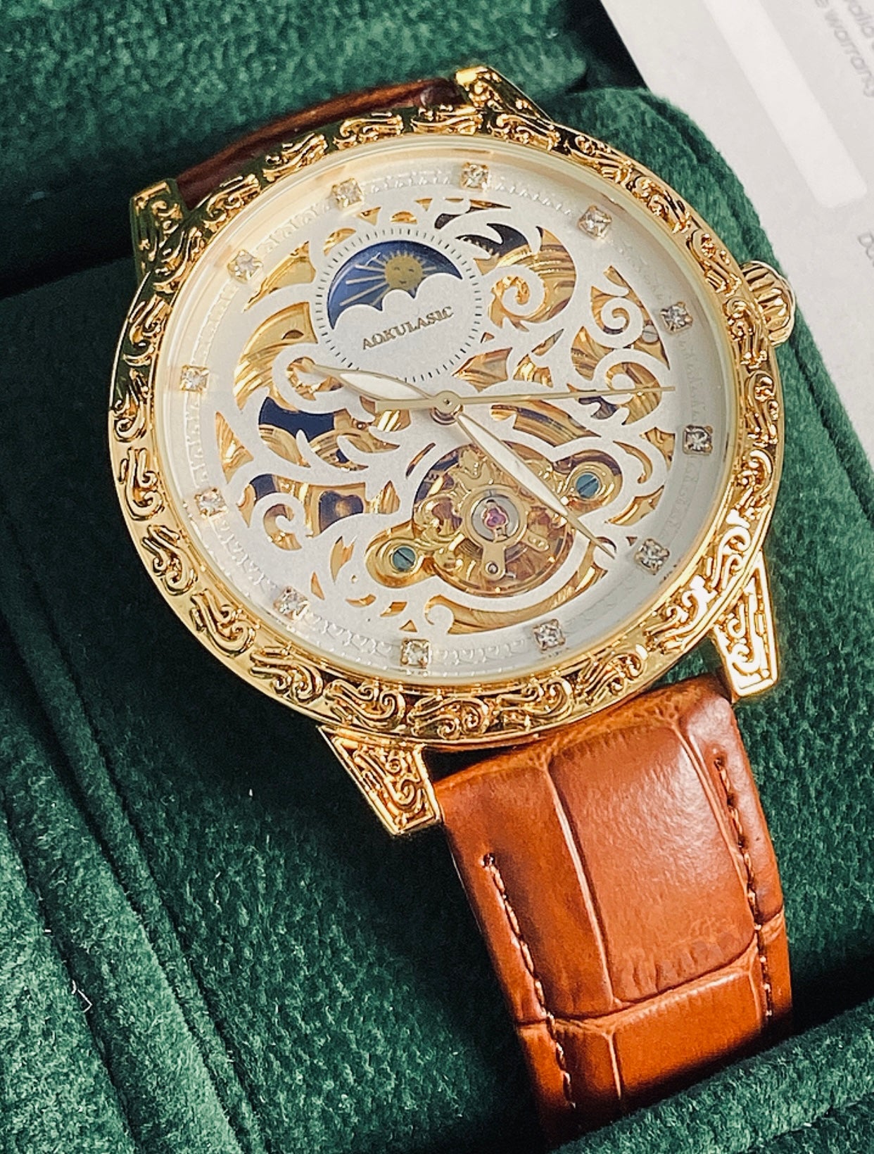 اكوناستك كونستانتين مون فيس - لون ذهبي ماكينة سويسرية